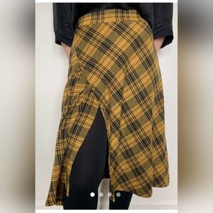 Zara Yellow And Black Plaid Skirt Size S.